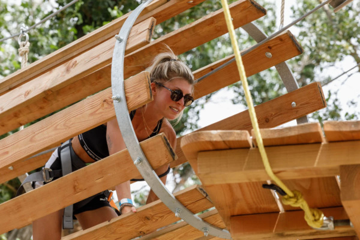 Parc Multi-Activités : Accrobranche, Escalade, Trampoline & Lasergame - Expérience Côte d'Azur