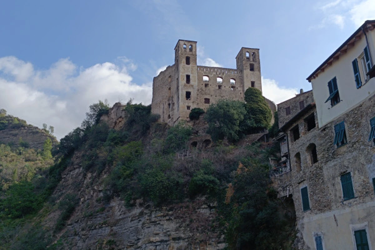 Bordighera, son marché & Dolceacqua - Expérience Côte d'Azur