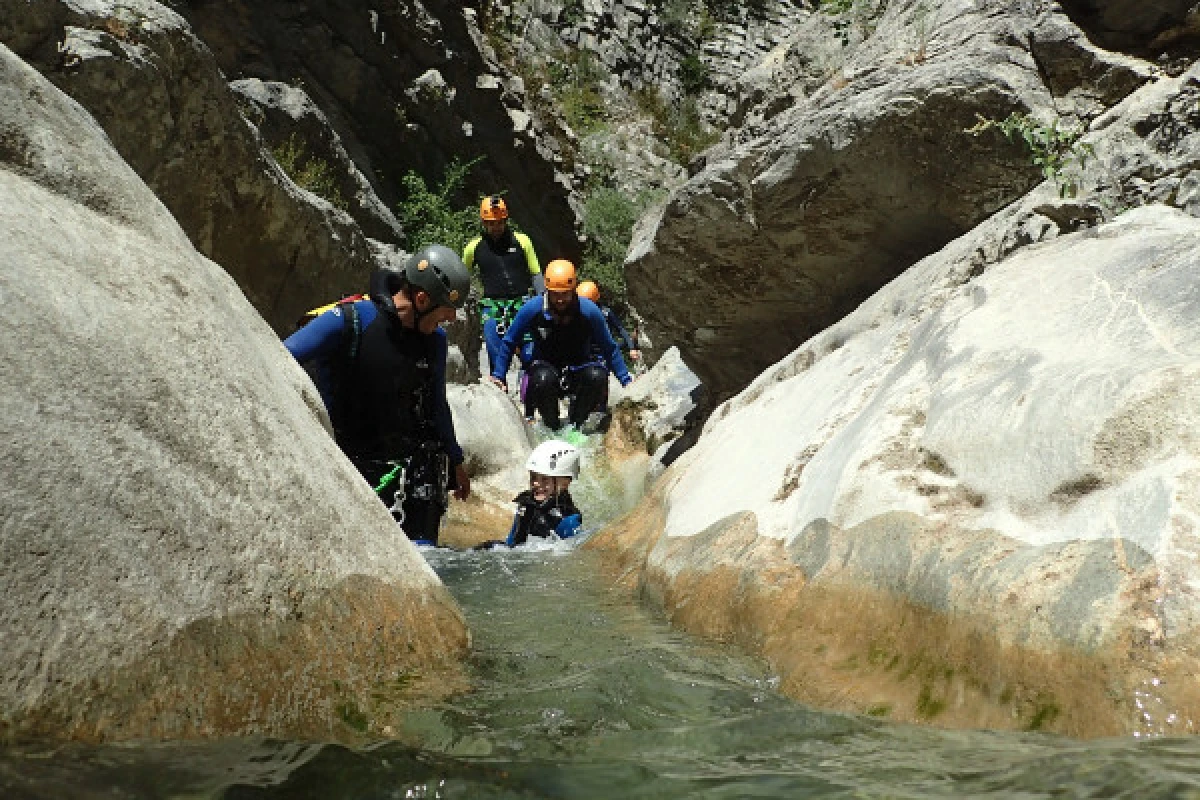 Canyoning  de la Vésubie- Demi- journée - Niveau 2 - Expérience Côte d'Azur