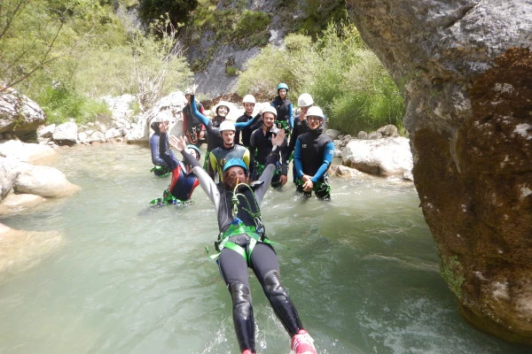 Canyoning le Gour du Ray, débutant 1/2 journée (+ 8 ans) - PROMO - Expérience Côte d'Azur