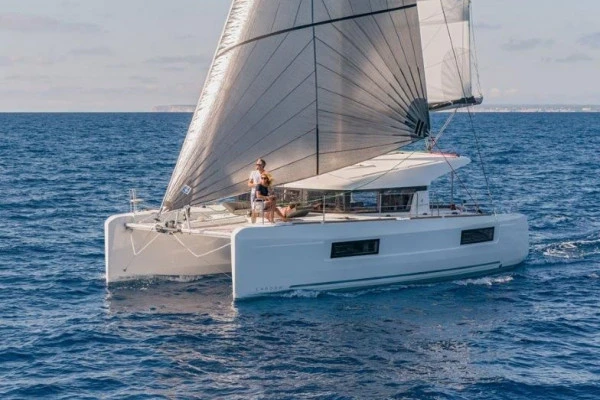 CATAMARAN PRIVATISE  7 JOURS  PORQUEROLLES - Expérience Côte d'Azur