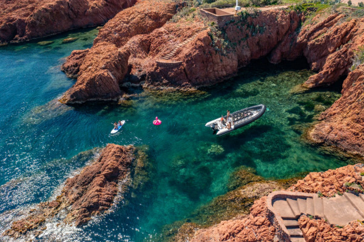 Chasse au trésor nautique en semi-rigide - Expérience Côte d'Azur