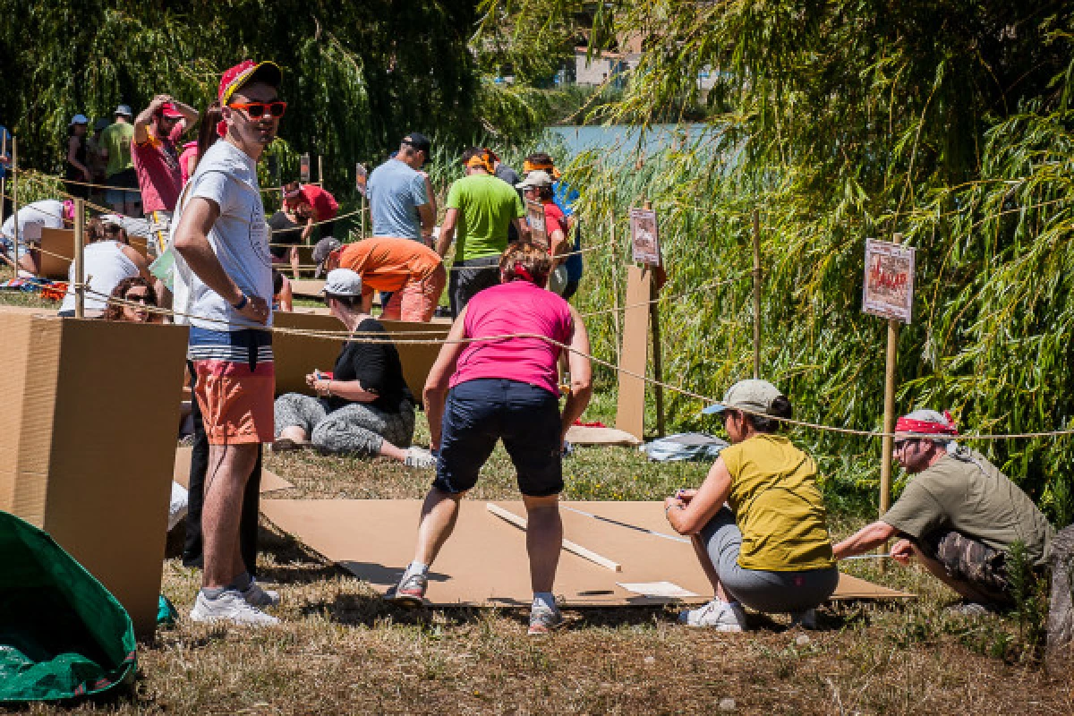 Transat en carton : Construction & course de bateaux - Expérience Côte d'Azur