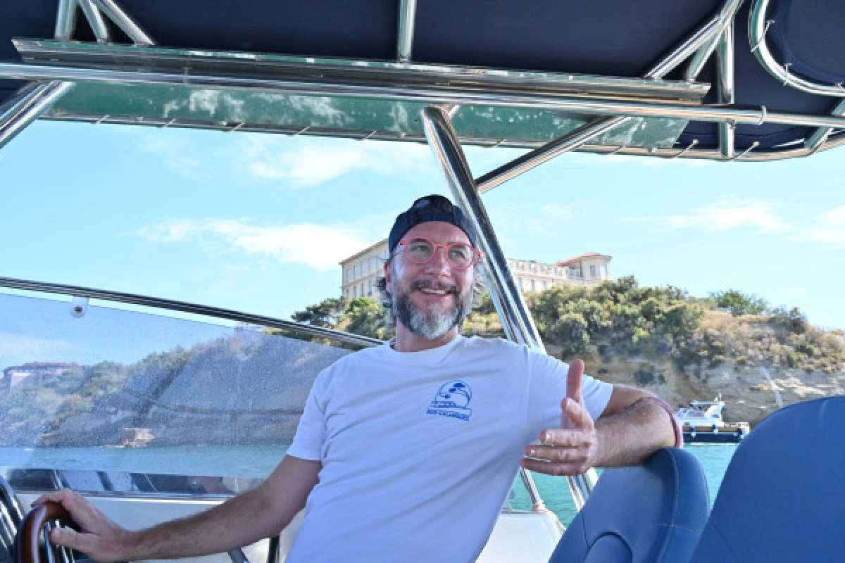 Croisière en après-midi, les Calanques secrètes du Parc marin de la Côte Bleue - MUCEM - Expérience Côte d'Azur