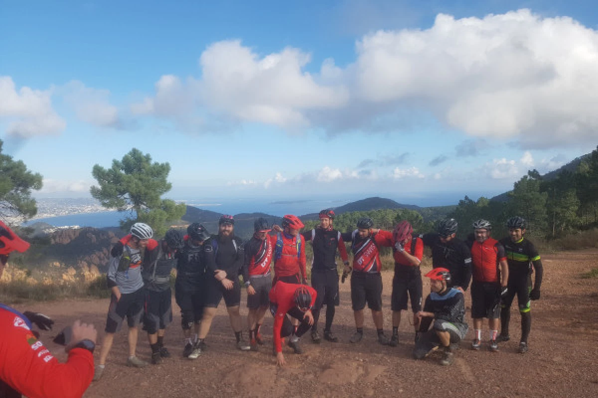 Découvrez le Massif de l'Esterel en Vtt électrique TREK  - Location - Expérience Côte d'Azur