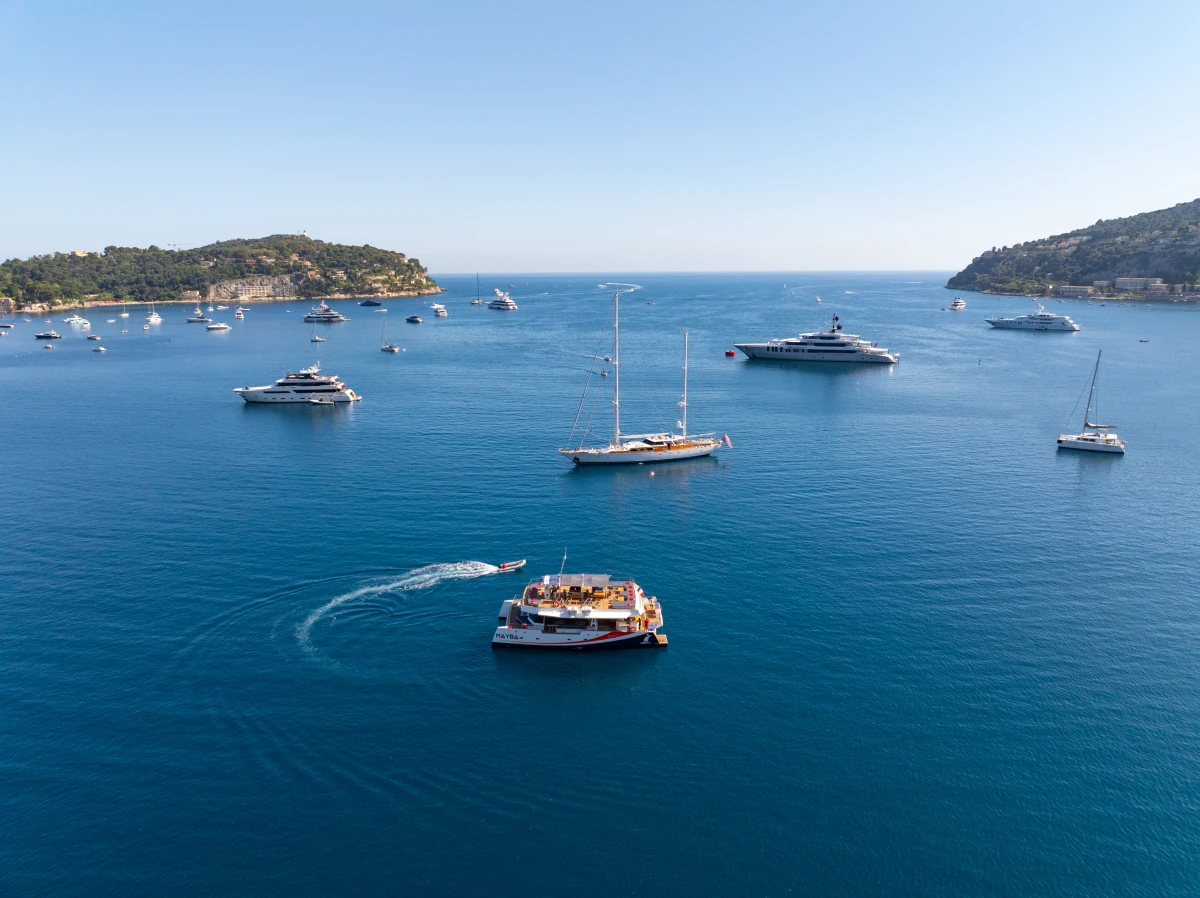 Catamaran Nice - Sortie demi journée vers Villefranche sur Mer - Expérience Côte d'Azur