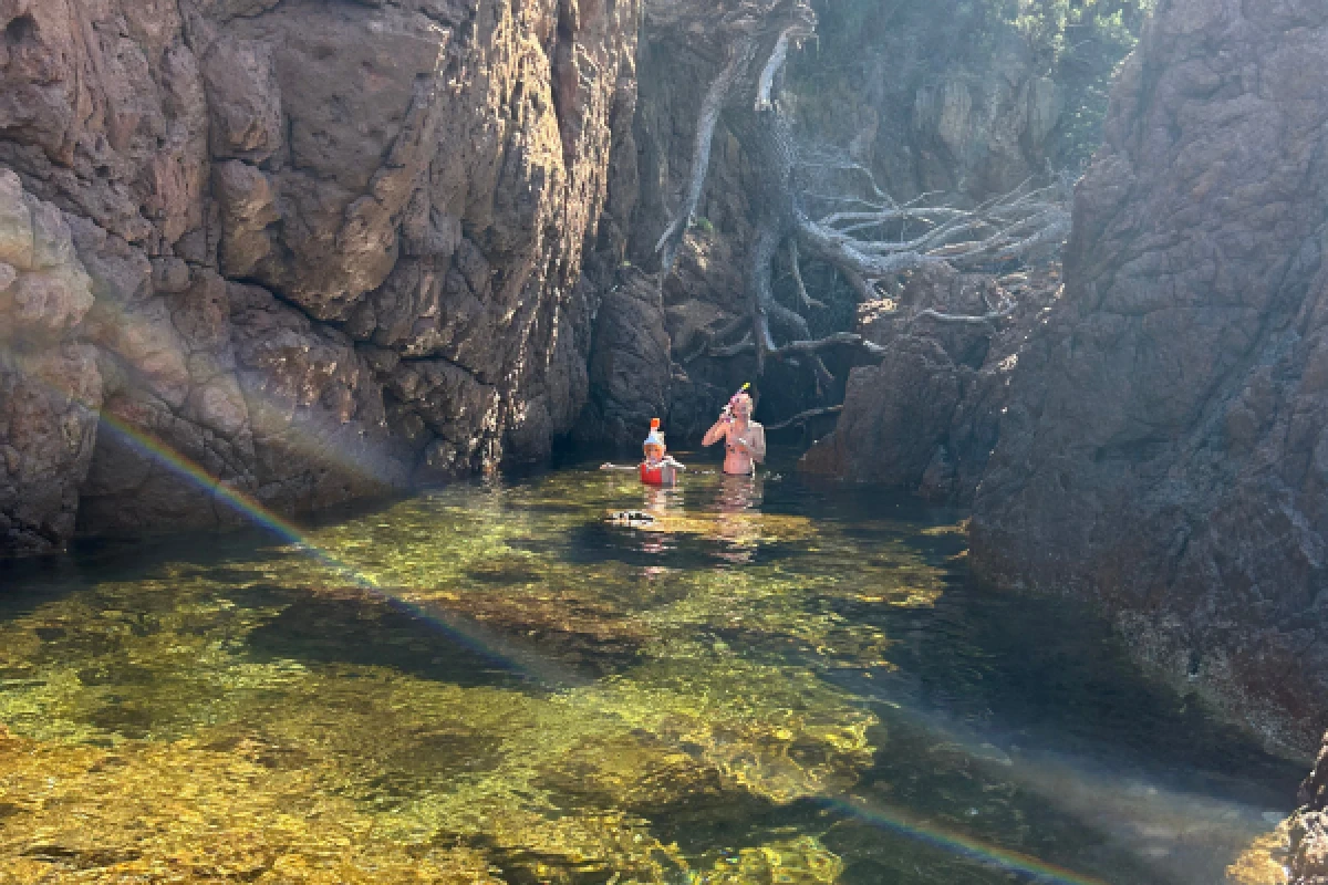 EXCURSION : PIRATES DES CALANQUES - Expérience Côte d'Azur