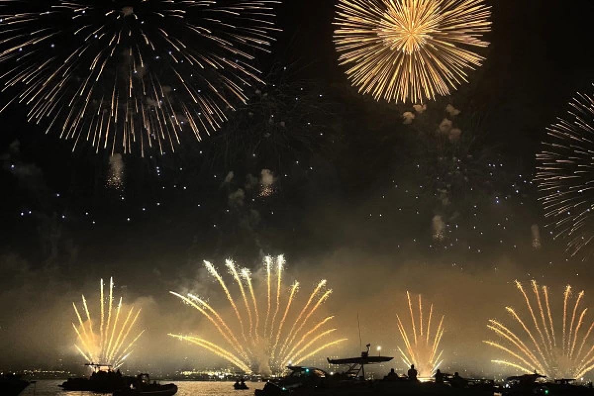 Feu d'artifice en mer à Cannes - Expérience Côte d'Azur