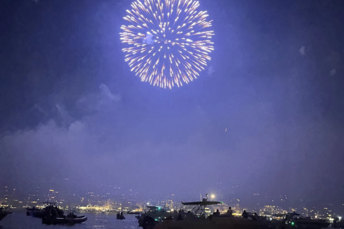 Feu d'artifice en mer à Cannes - Expérience Côte d'Azur