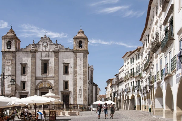 Full Day Guided Tour to Évora & Monsaraz - Expérience Côte d'Azur