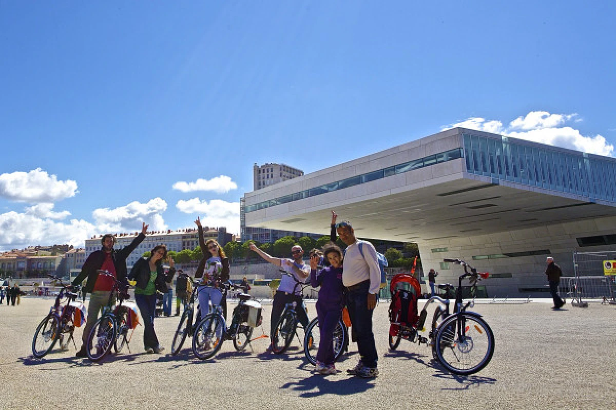 Grand tour de Marseille avec pick up - PROMO - Expérience Côte d'Azur