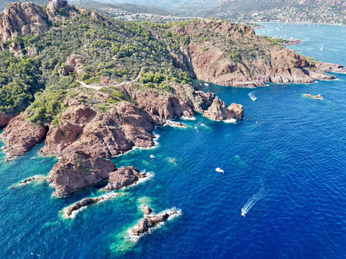 Journée Cap Taillat et les eaux turquoise - Départ Marines de Cogolin - Expérience Côte d'Azur