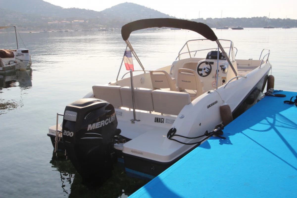 Location bateau - Quicksilver 675 (200CV) 8 personnes - Agay - Expérience Côte d'Azur