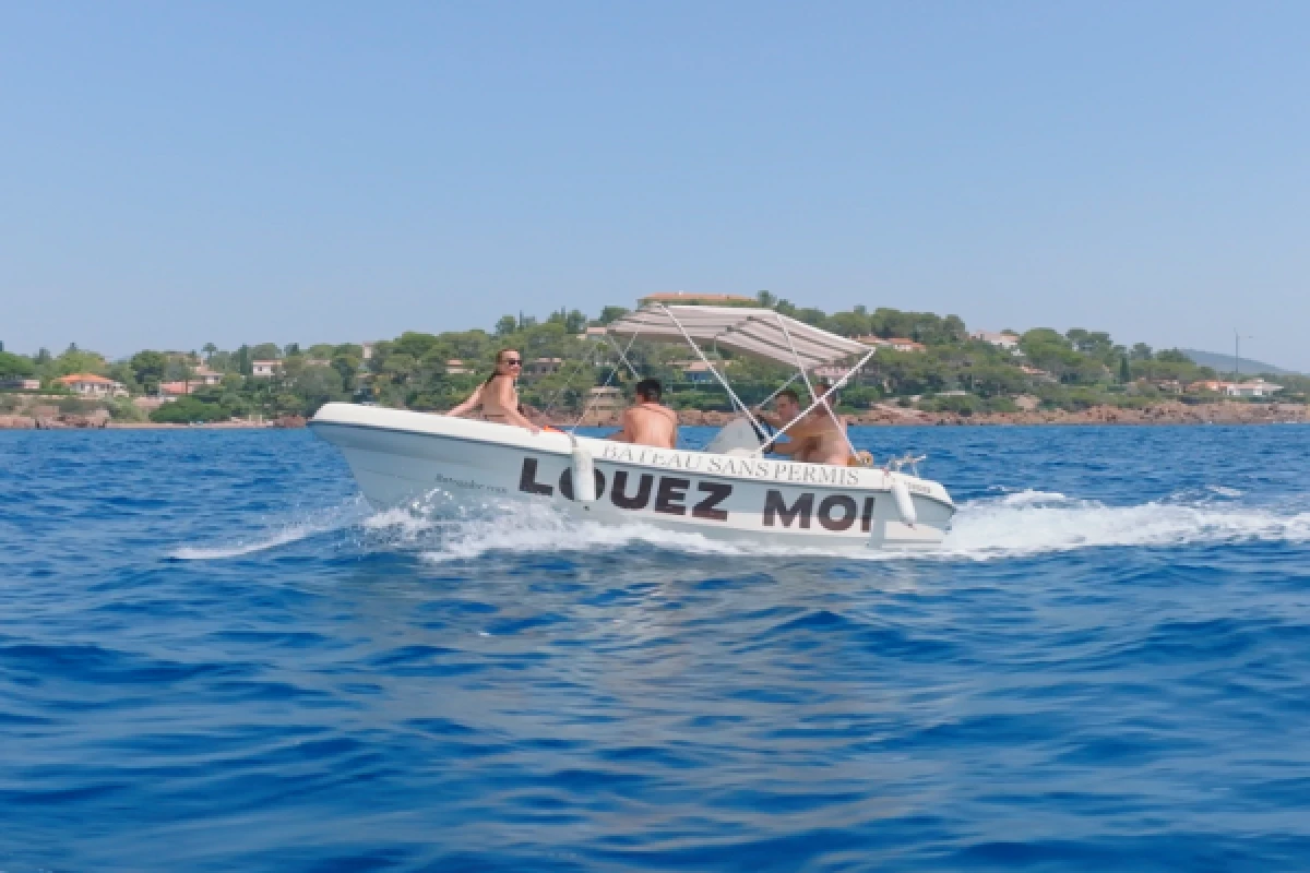 Location de bateau sans permis - Port Frejus - Expérience Côte d'Azur