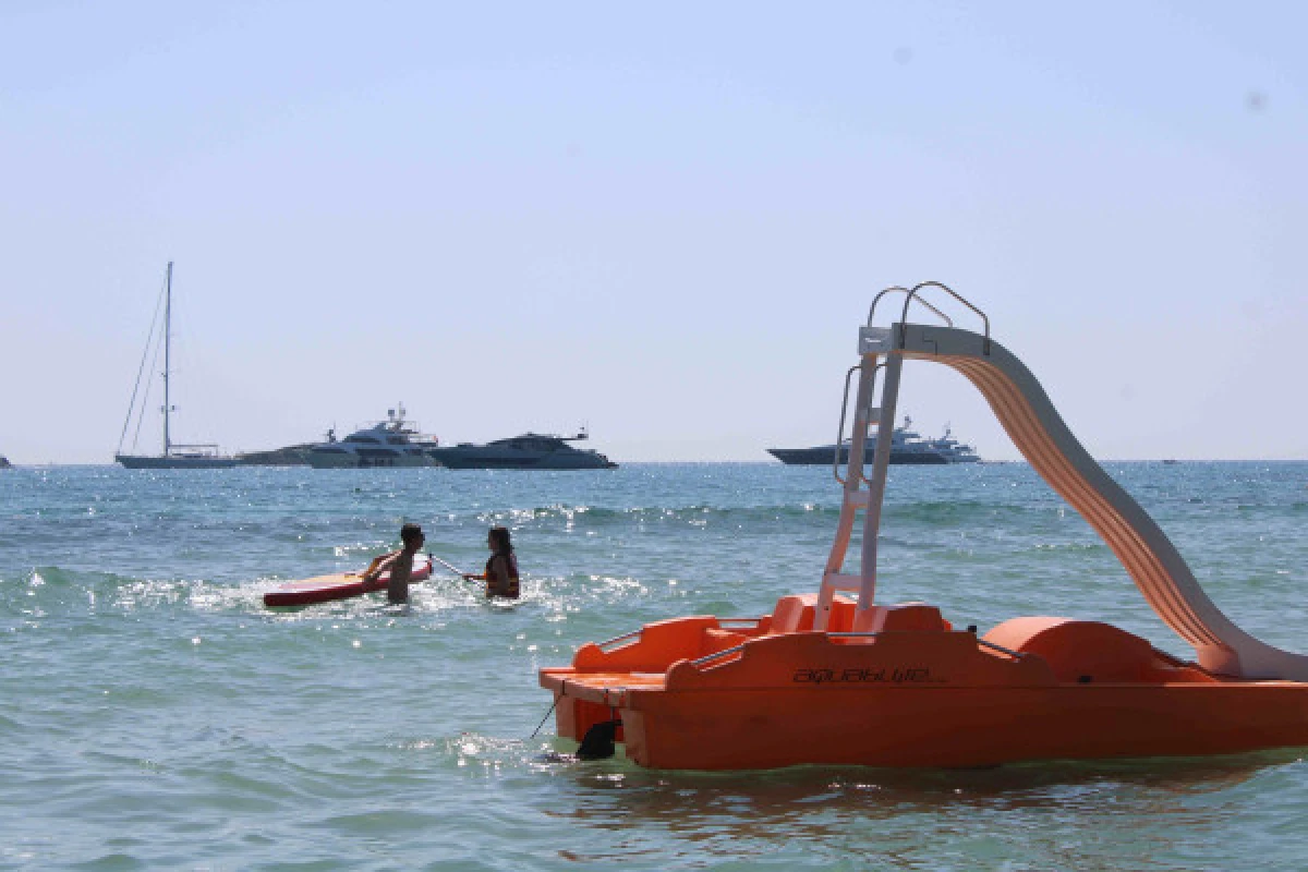 Location de pédalo - plage de Pampelonne - PROMO - Expérience Côte d'Azur