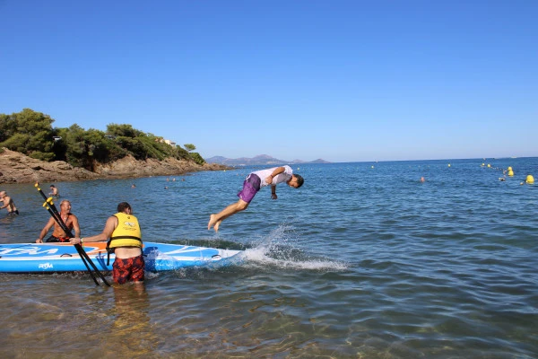 Location de Stand Up Paddle géant - plage de la Nartelle- PROMO - Expérience Côte d'Azur