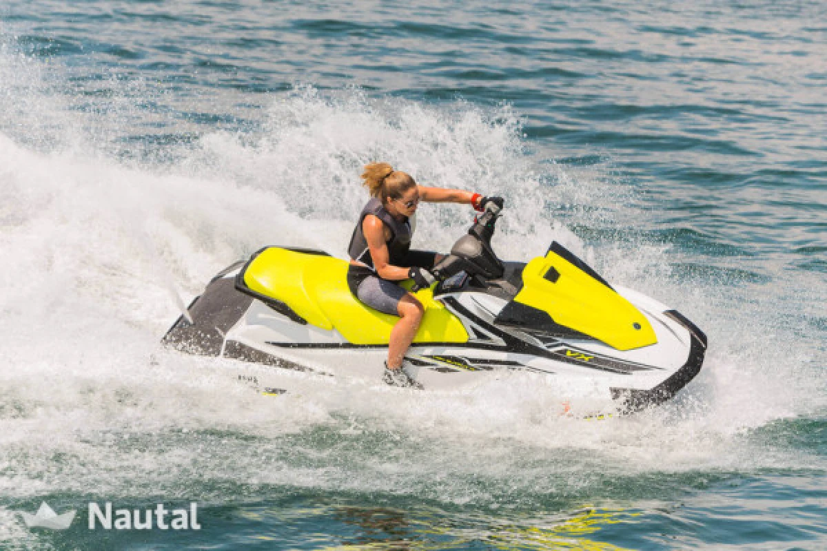 Location Jet ski avec ou sans Permis - Saint-Aygulf - Expérience Côte d'Azur