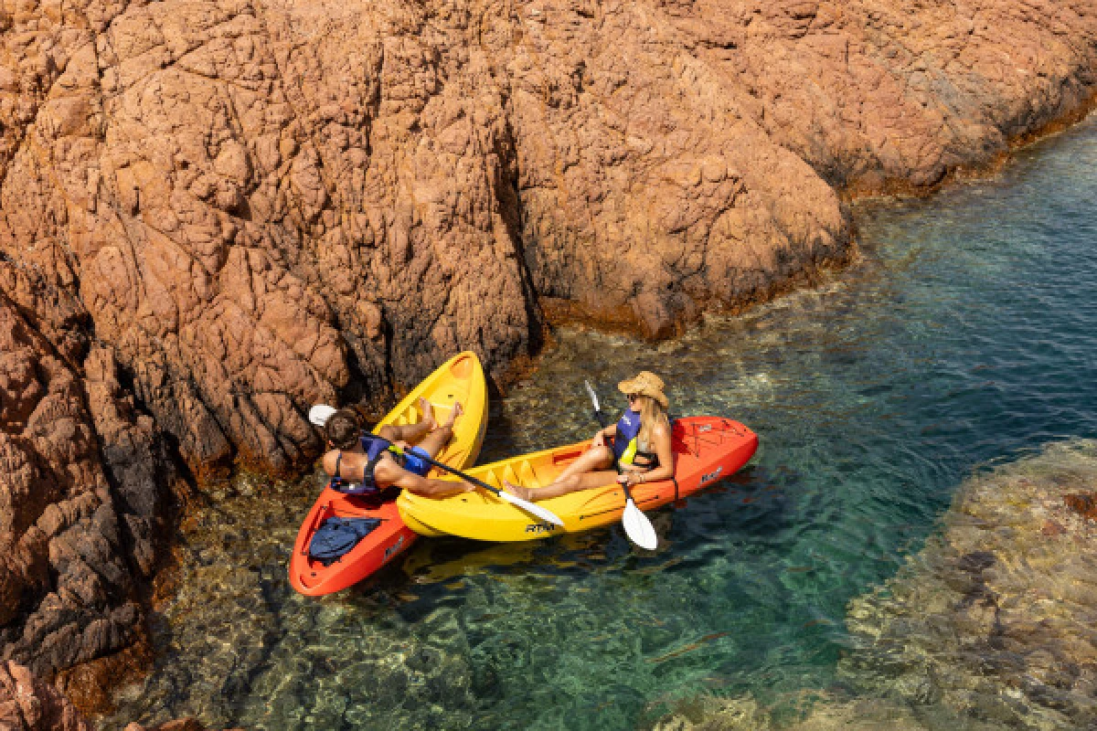 Location Kayak de mer - En face de l'Ile d'or - Expérience Côte d'Azur