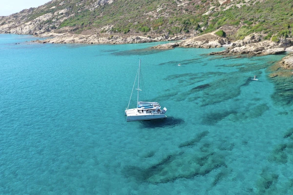 Sortie privatisée en catamaran + activités S.U.P. - Journée - Expérience Côte d'Azur