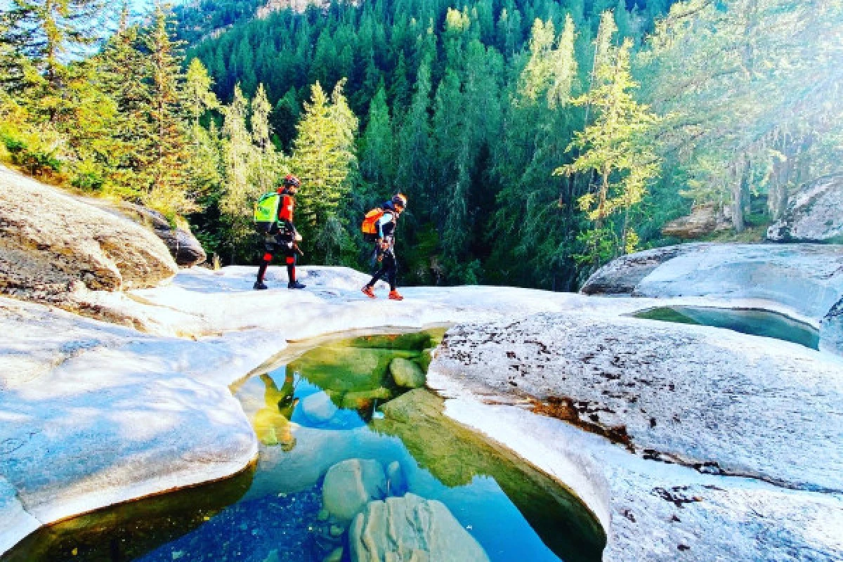 Randonnée aquatique Gorges du Loup - Expérience Côte d'Azur