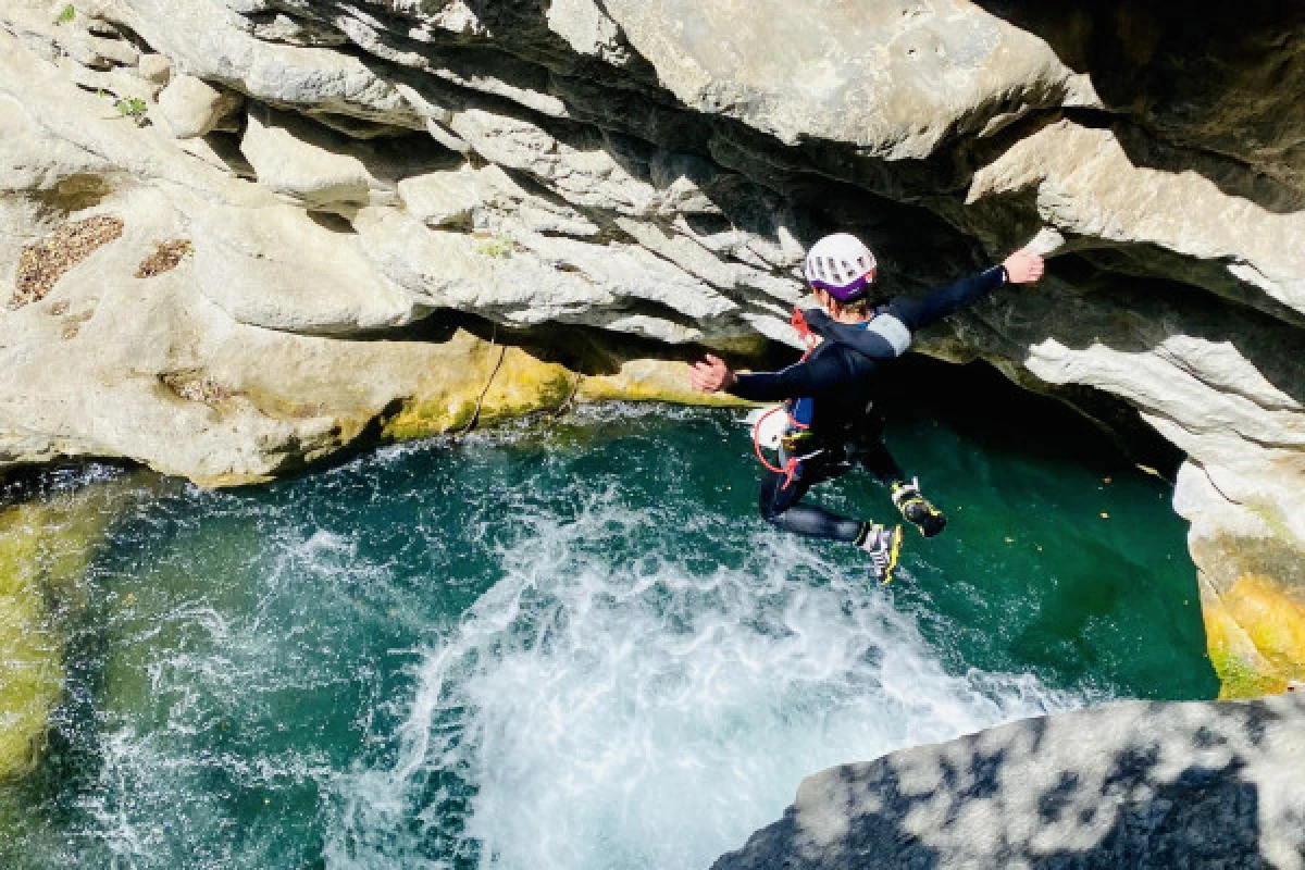 Randonnée aquatique Gorges du Loup - Expérience Côte d'Azur