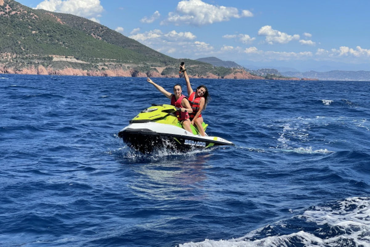 Randonnée en Jet Ski - Golfe de Saint Tropez 2h30 - Agay - Expérience Côte d'Azur