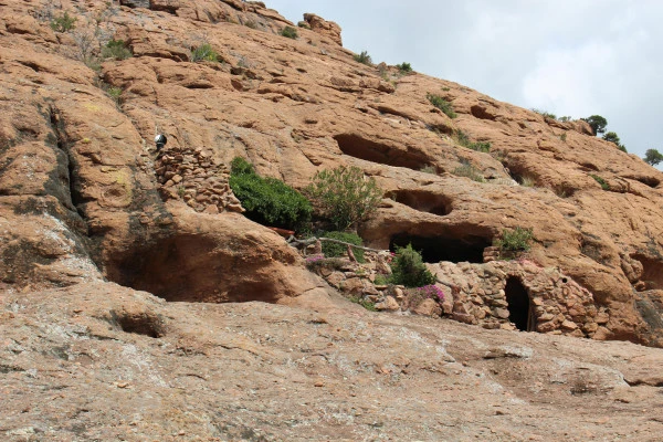 Randonnée aux 3 Croix du Rocher de Roquebrune - Expérience Côte d'Azur