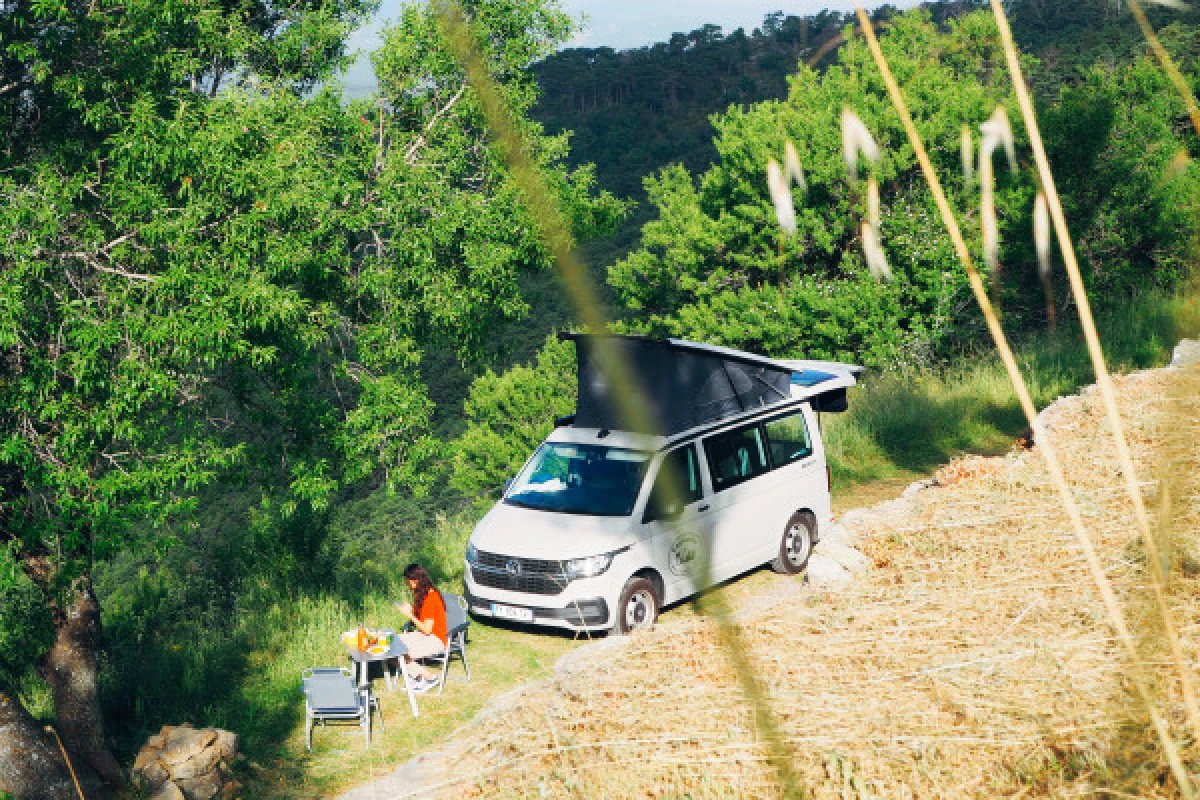 Séjour Road trip insolite en Van tout confort - Expérience Côte d'Azur