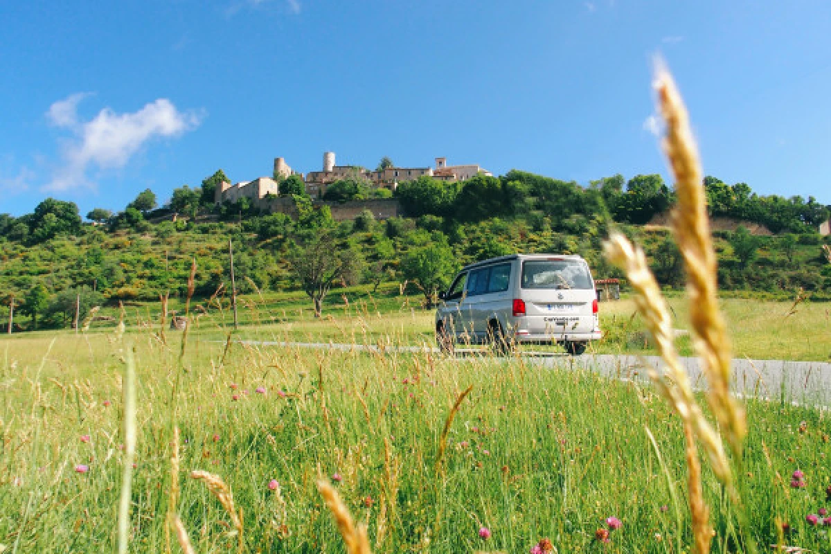 Séjour Road trip insolite en Van tout confort - Expérience Côte d'Azur