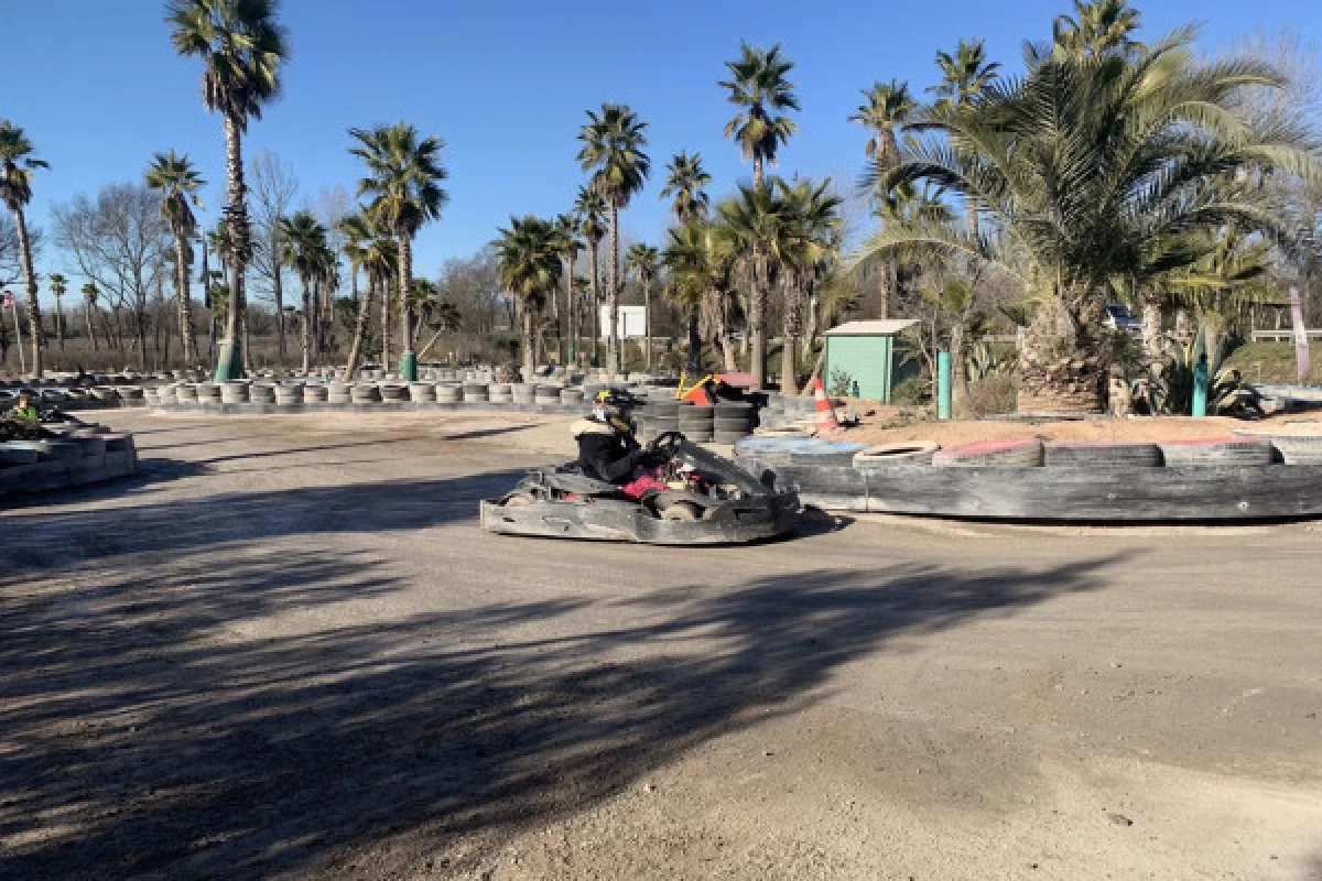 Session Circuit Karting - Roquebrune-sur-Argens - Expérience Côte d'Azur