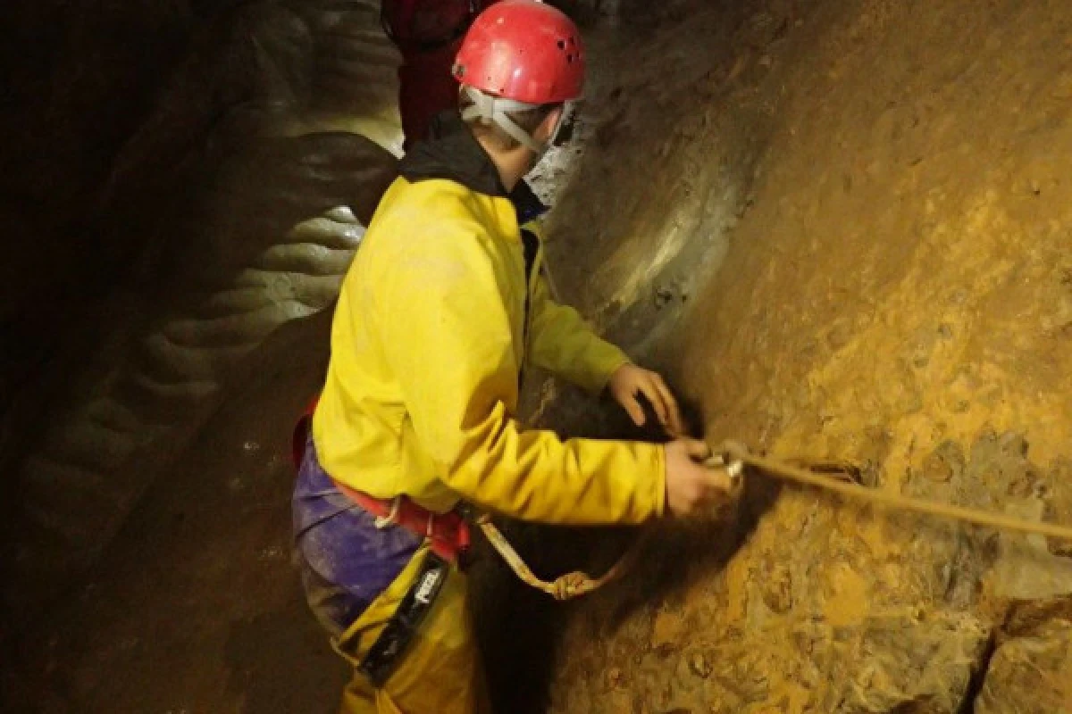 Spéléologie - Grotte de Mons - Expérience Côte d'Azur