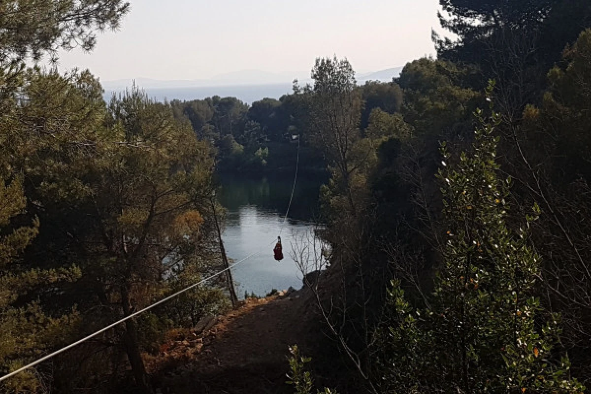 Tyrolienne Aquatique - Lacs Adrénaline - Expérience Côte d'Azur