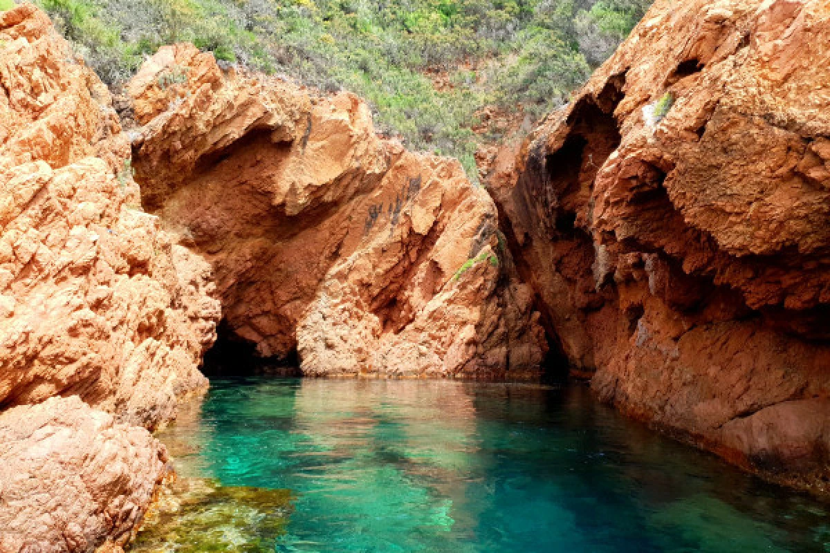 Kit pour visiter le Cap Dramont - Expérience Côte d'Azur