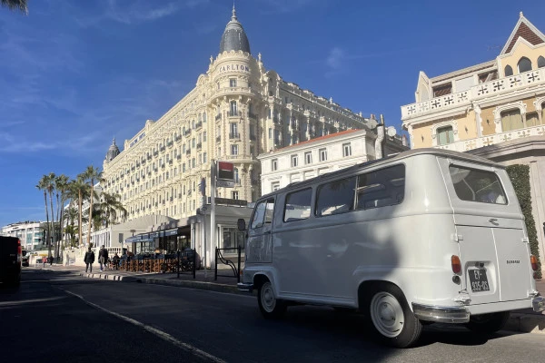 Visite de Cannes en Van Vintage  (2 heures) - Expérience Côte d'Azur