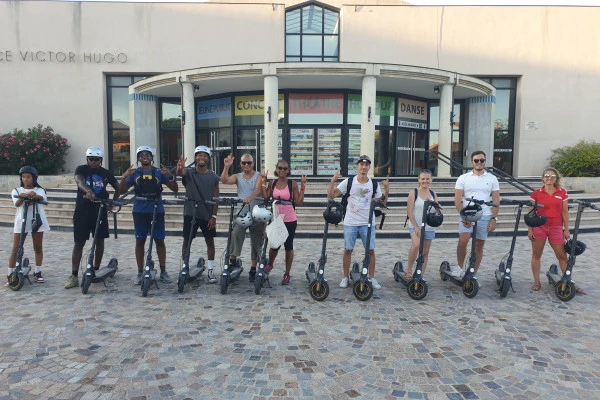 Visite guidée Puget et viticole trottinette électrique - Expérience Côte d'Azur